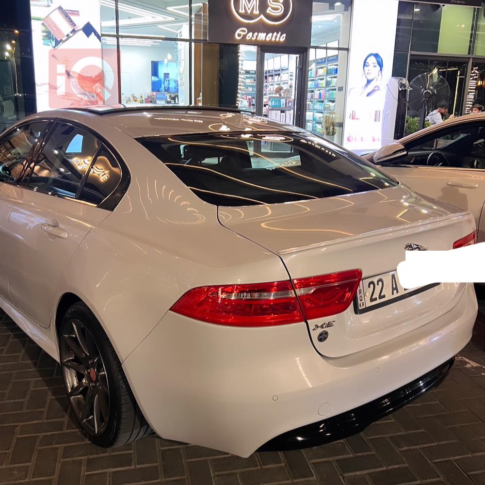 Jaguar XE